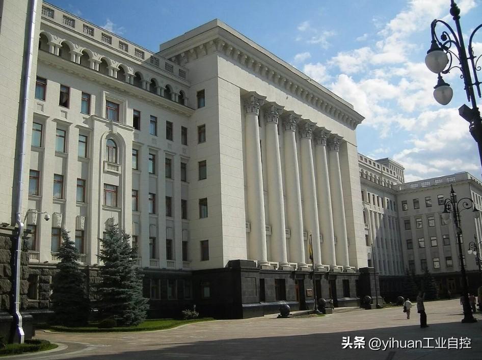 乌克兰权力“教父”辞职！
    泽连斯基11月28日发表讲话时说，其幕僚室主任