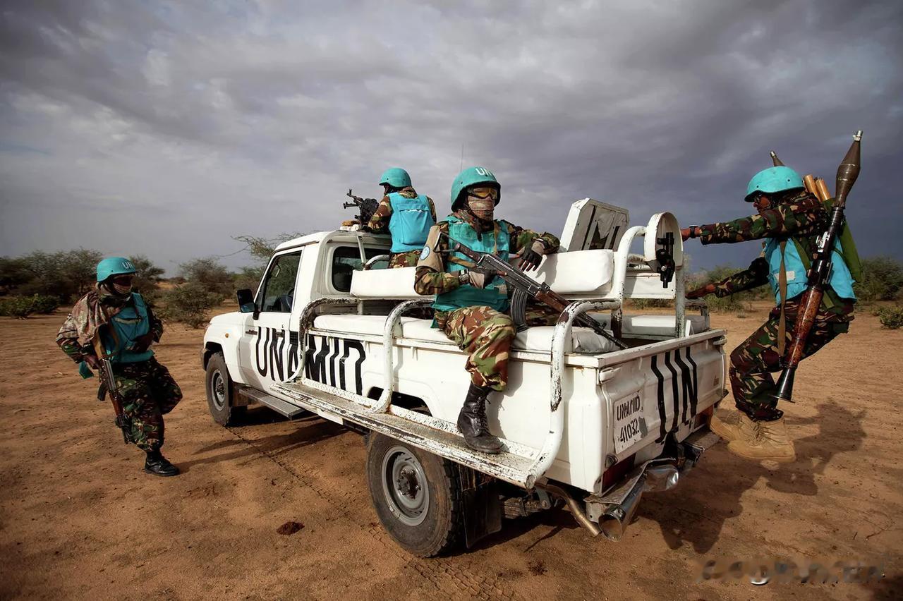 【最新消息：美国强烈谴责对苏丹联合国基地的袭击】
华盛时间2025年12月14日