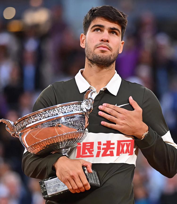 罗兰加洛斯的遗憾….
2024:阿尔卡拉斯夺冠🏆
2025:阿尔卡拉斯夺冠🏆