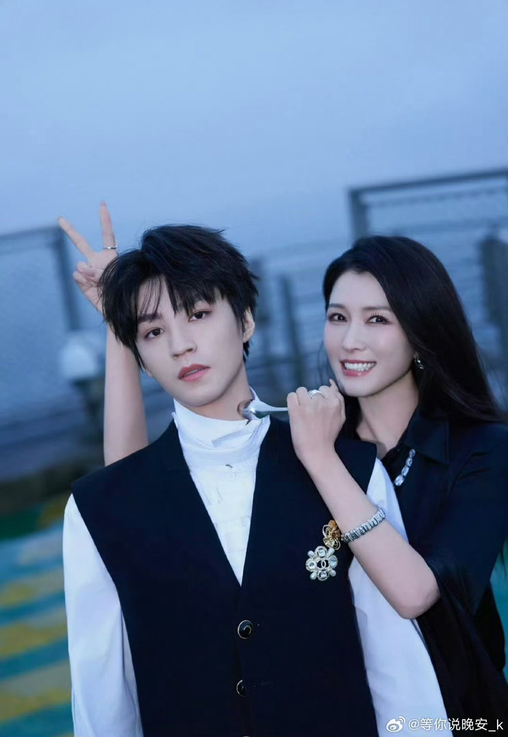 王俊凯来浪姐的原因行程这么忙也愿意挤出时间去帮合作过的姐姐，小凯真是顶顶好的人！