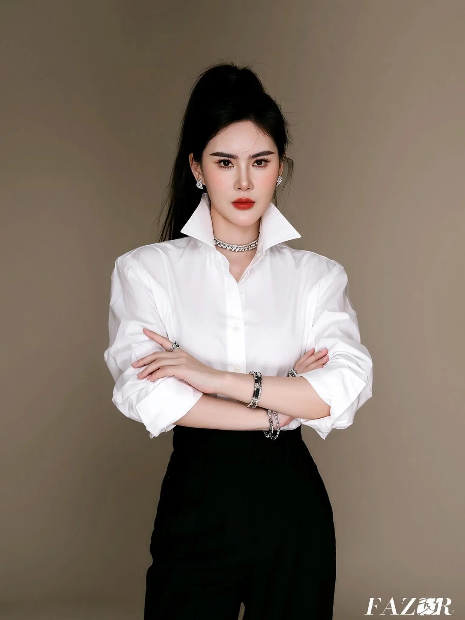 AI简约白领风写真 随变ai随便玩 甘大美人