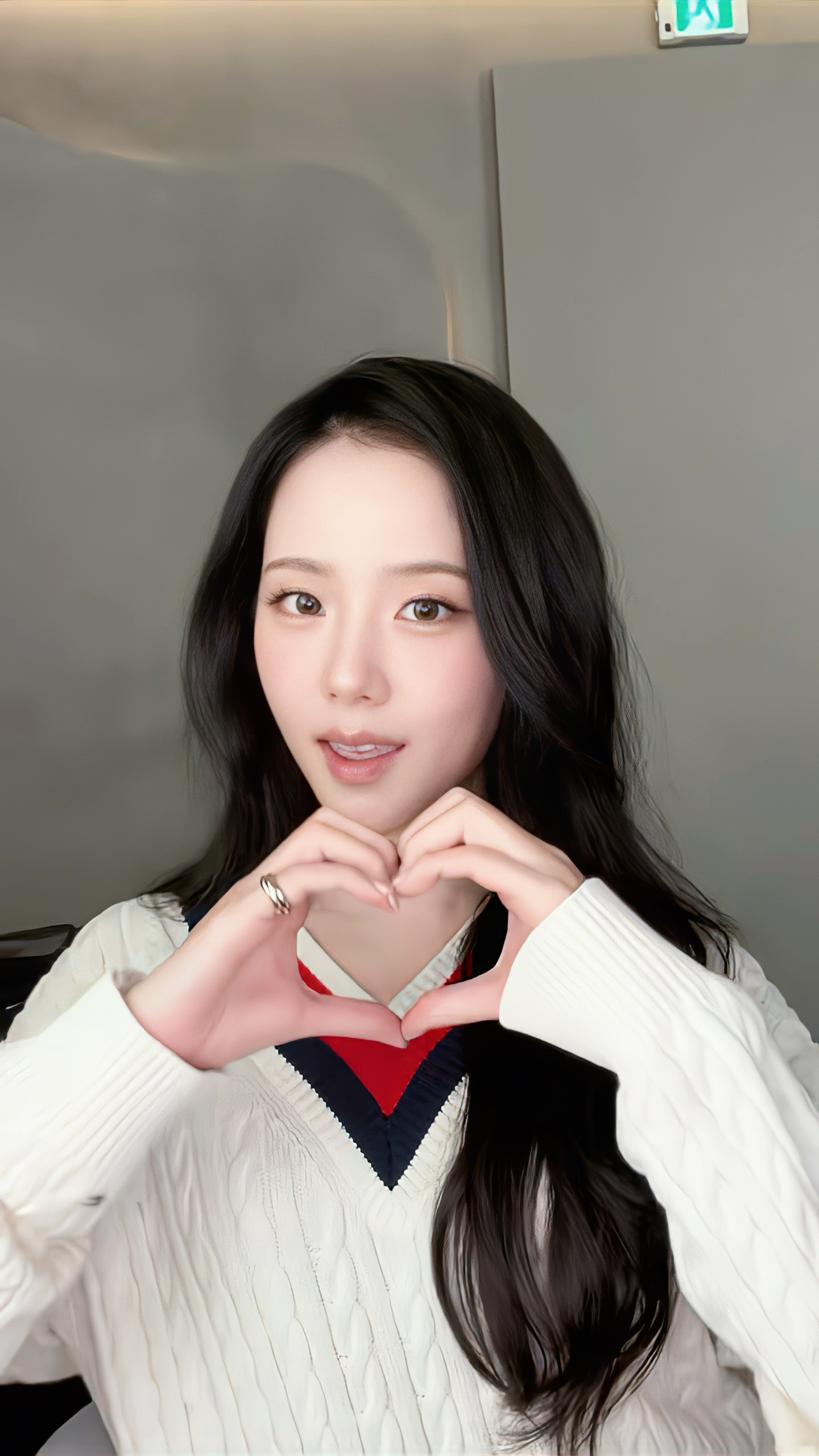 金智秀更新CLICK变装转场女神好美 美妆博主美女宝宝们都来cha好吗🤲🏻金