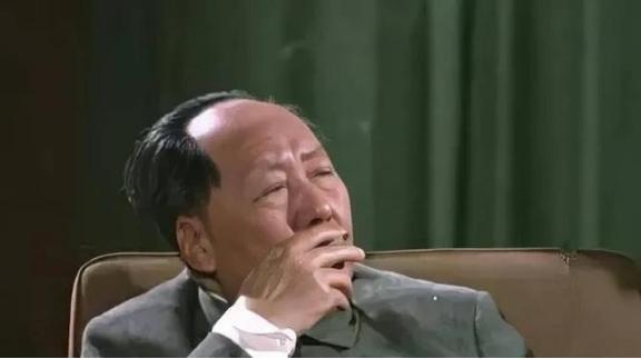 为何不惩戒日本？毛主席早已点透本质，这绝非软弱，而是眼界深远的大国格局！老人家早