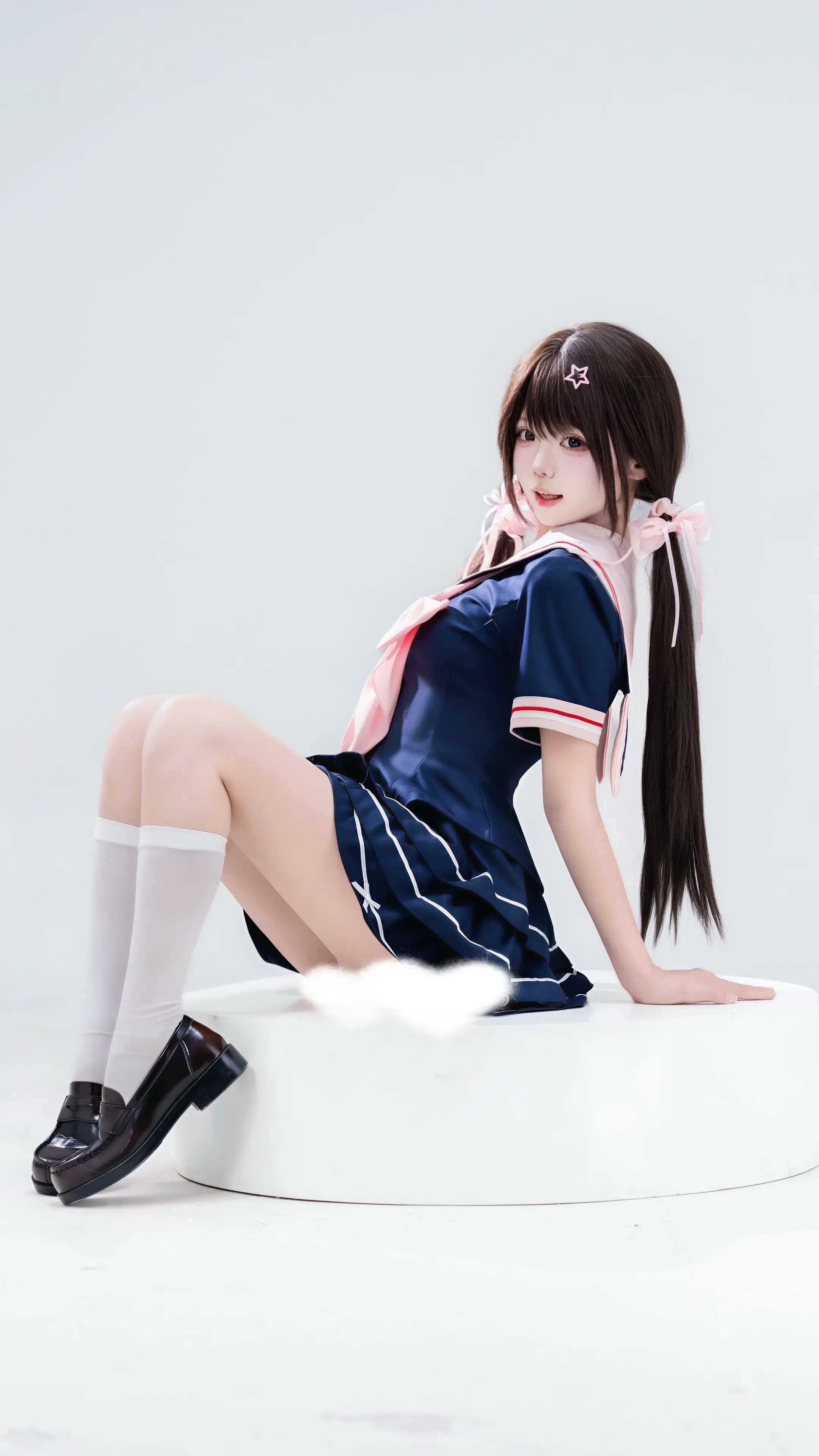 头上有两个妙脆角。     摄影