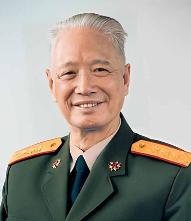 1994年张震专程探望楚青，再忆“粟裕”往事；楚青感慨良多：粟裕不在了，但人总是