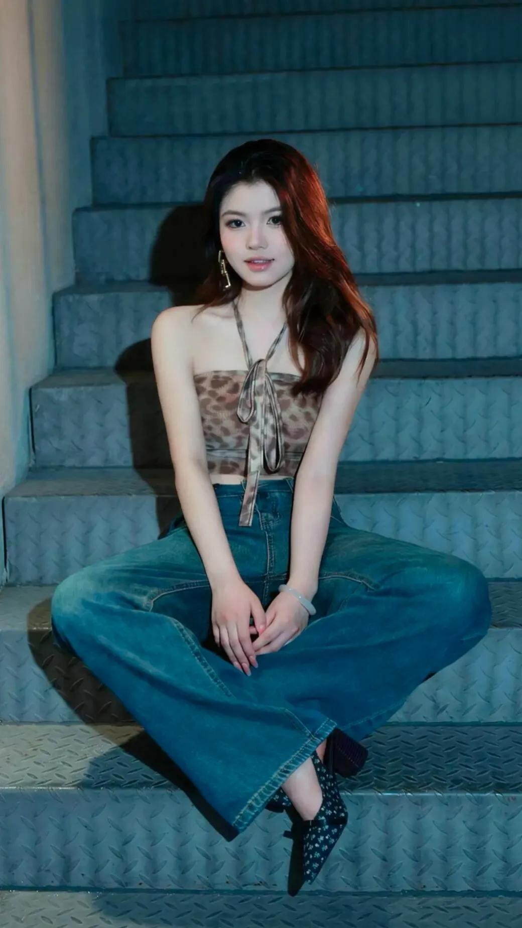 分享女神美图国色天姿美女照 绝世容颜女神 女神手机壁纸 靓丽美照 原创美女图 女