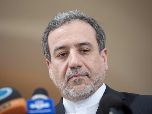 佩泽希齐扬与阿拉格齐稳坐高位，革命卫队为何不动手？真相：动了他们，伊朗必乱，正中