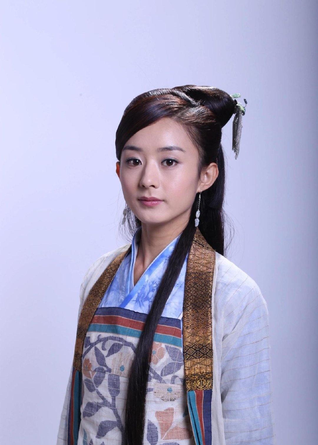 赵丽颖2014年电视剧《神雕侠侣》穆念慈定妆照，当年独一份的清纯 ​​​