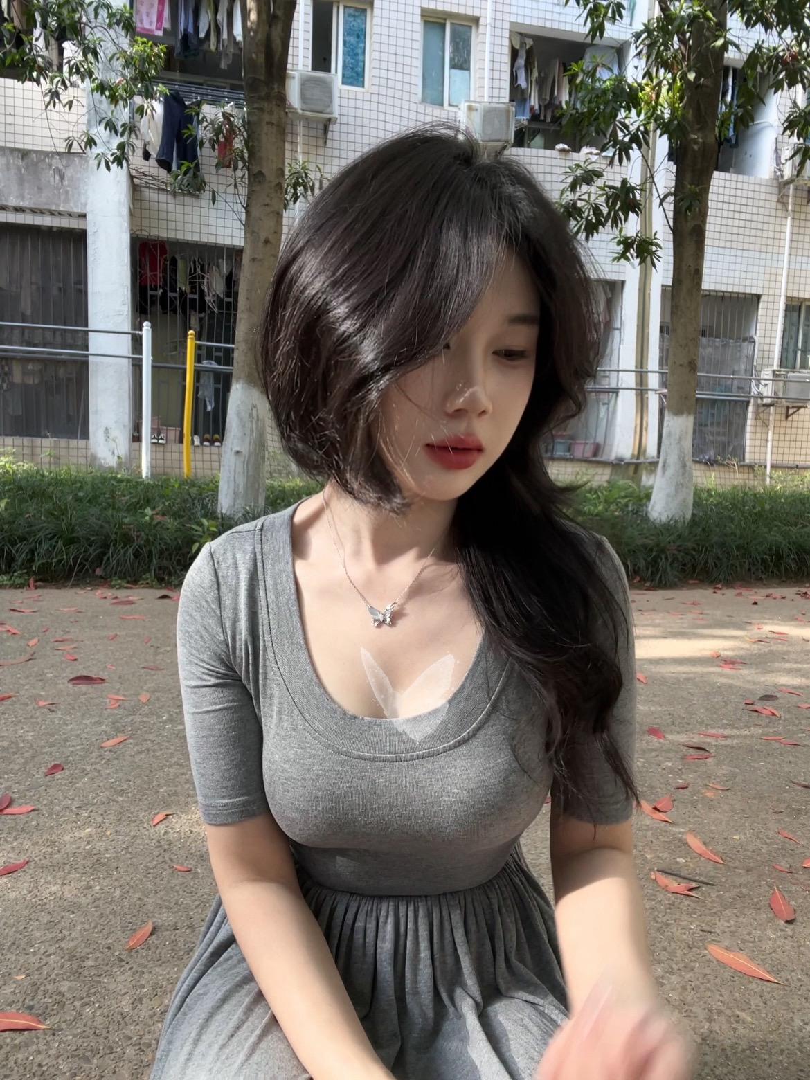 春天是她最爱的季节