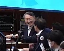 16日韩国前总统尹锡悦妨碍公务案一审获刑5年，这场以“违规调动警卫人员”为核心指