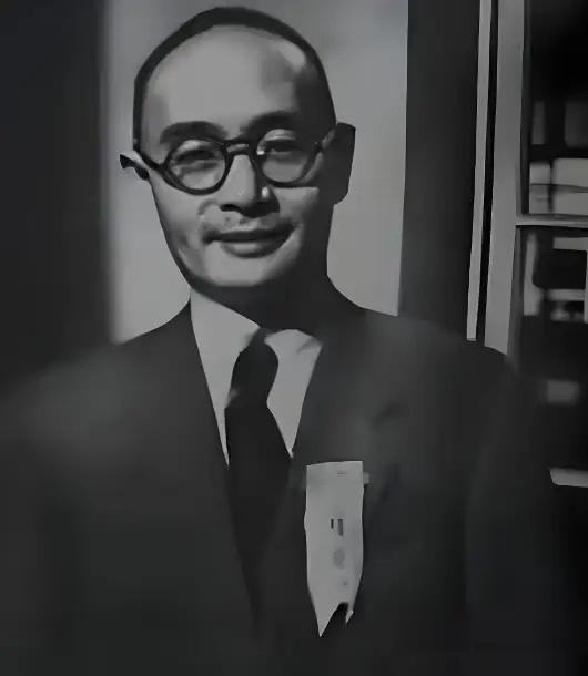 江湖儿女，最重情义。
杜月笙一生门生无数，到了晚年落魄之际，真正能托付后事、照料