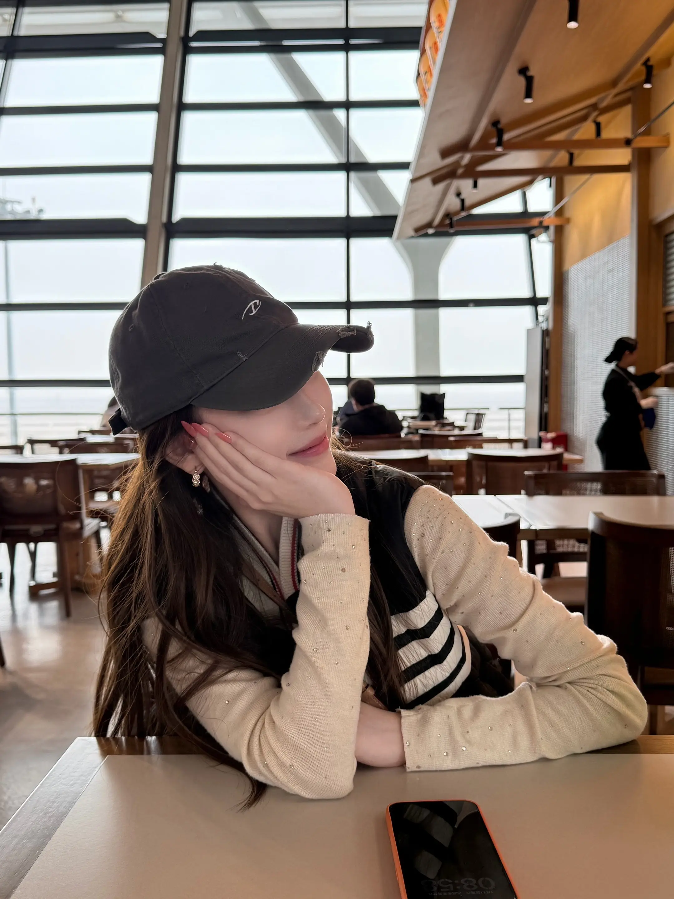 某年某月某个星期几 某时某地妳为我淋雨