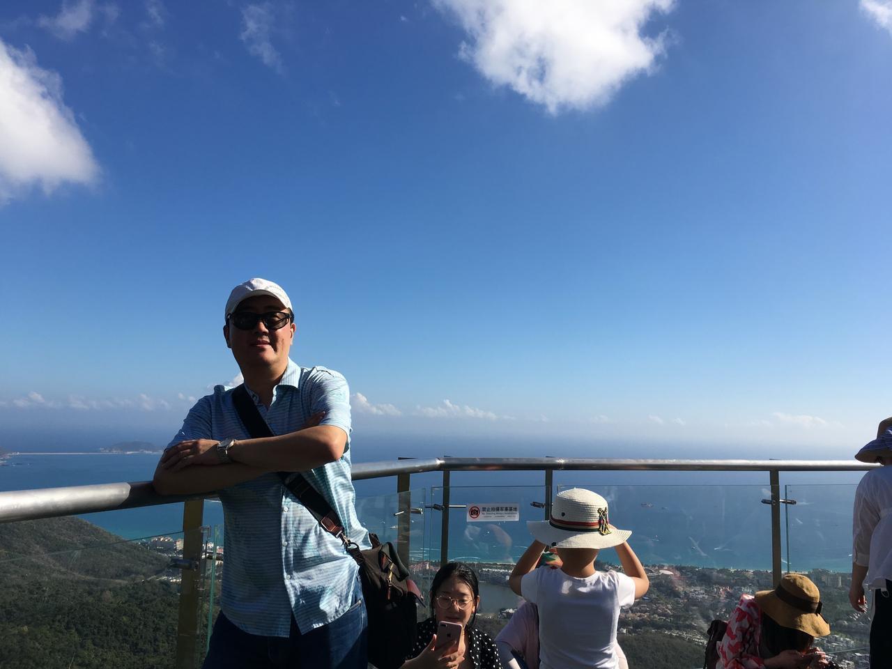 为何说2019年在三亚的誓言基本实现了？那时候面临转型， 但我觉得没有规模的商品