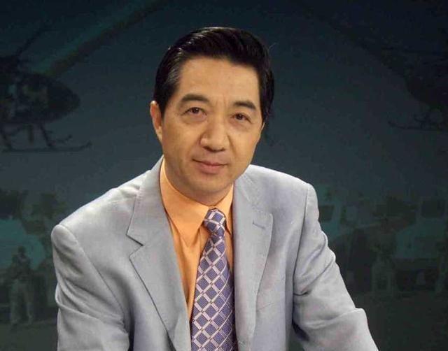 军事专家，张召忠说，我上大学，真是一段奇遇，七零年当兵，借调去蓬莱，参与一个秘密