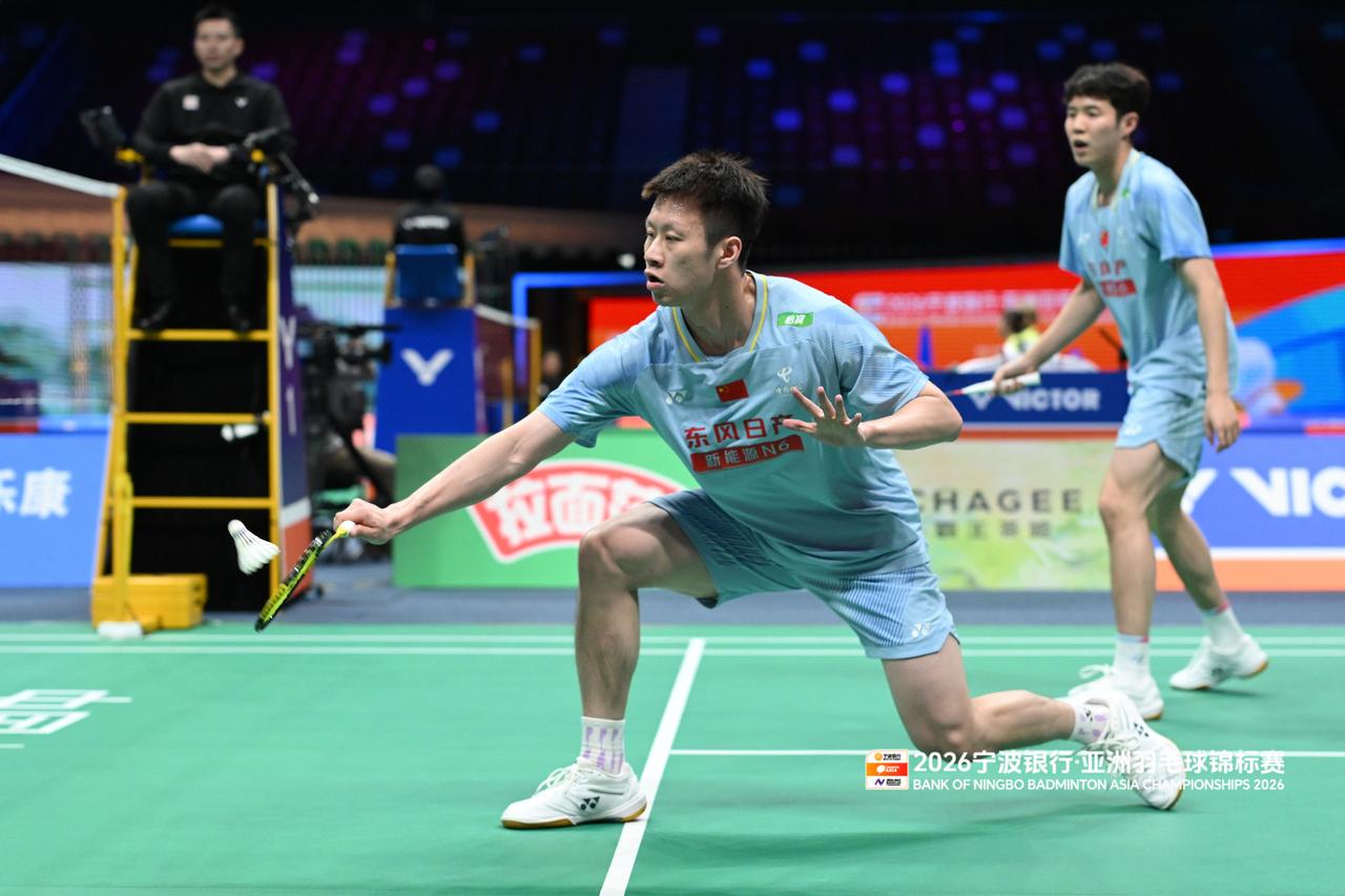 2026年亚洲羽毛球锦标赛男双次轮，何济霆/任翔宇2-0（21-14、21-10