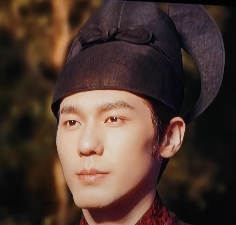 台州司马提着厚礼上门时，还不知道自己家已经被抄了。
他旁边，是道教思想家葛洪的后