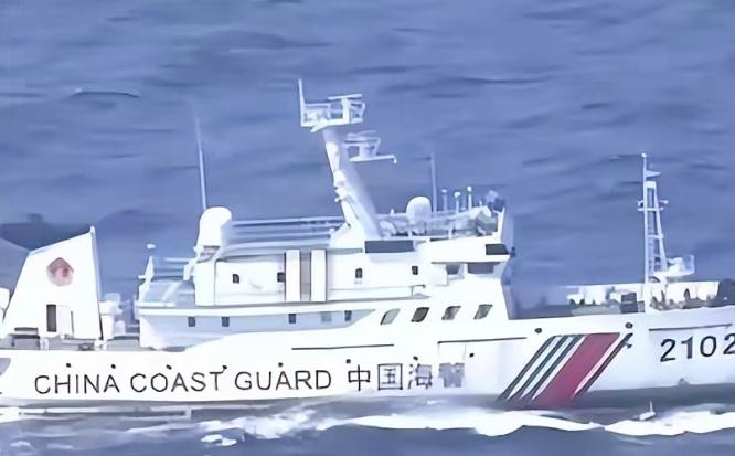 澎湖外海惊魂！中美舰艇激烈对峙，我海警贴脸喊话美舰：立刻滚出中国海域！


台海