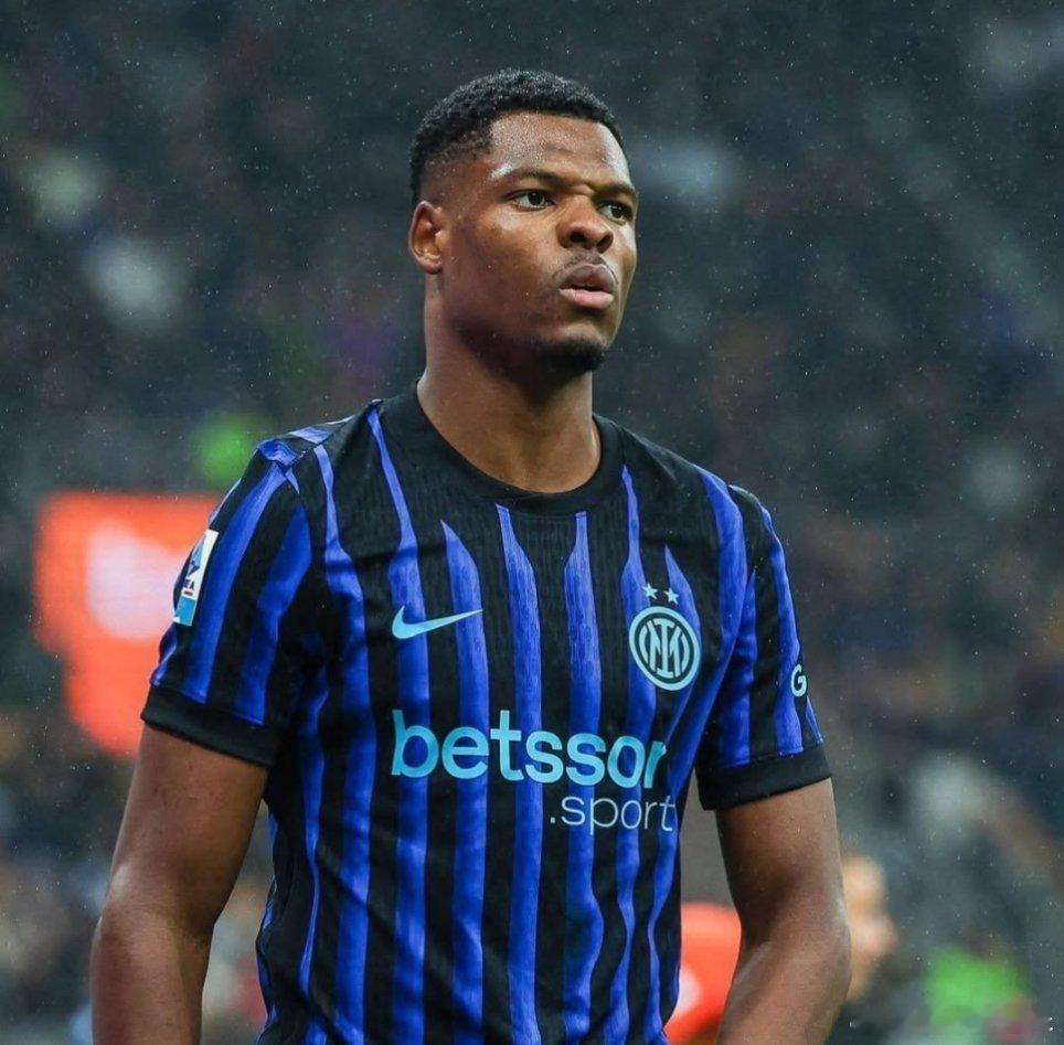 罗马诺：邓弗里斯更换经纪人，2026年夏天可能会是他离开国米的时刻，要知道他的合