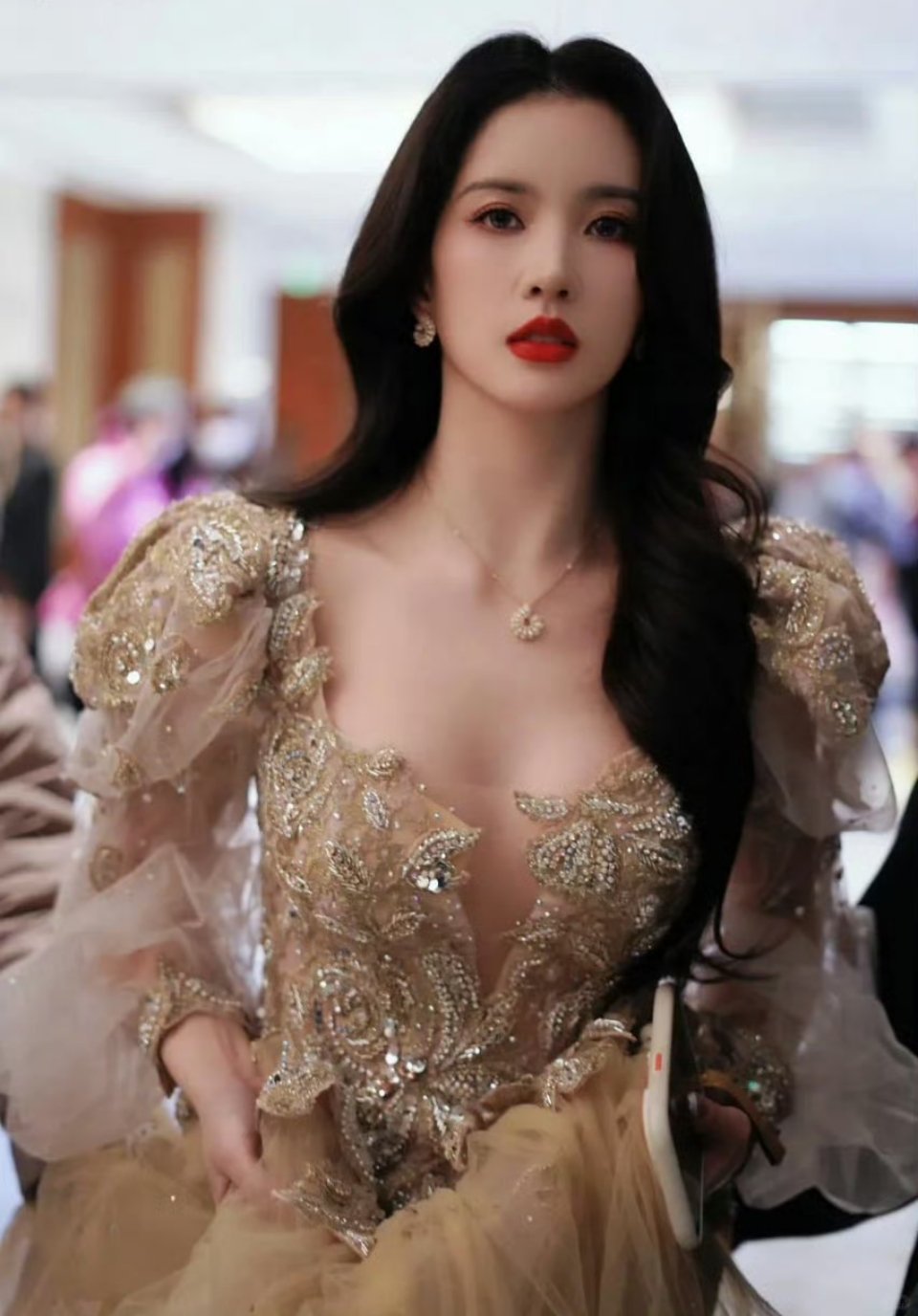 刘些宁～～美女明星妆容大赏刘些宁 ​​​