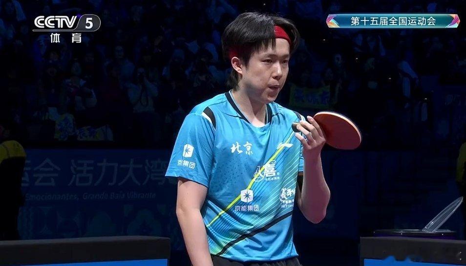 乒乓球男团：樊振东3-1再胜王楚钦，北京暂时1-1上海。11月20日，全运会乒乓