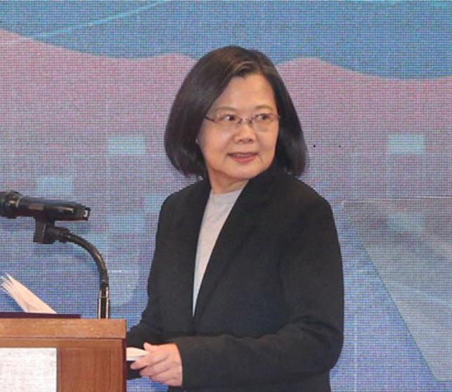 蔡英文今天发表“元旦谈话”，媒体询问对”九二共识“的看法，蔡大放厥词，妄称“一味