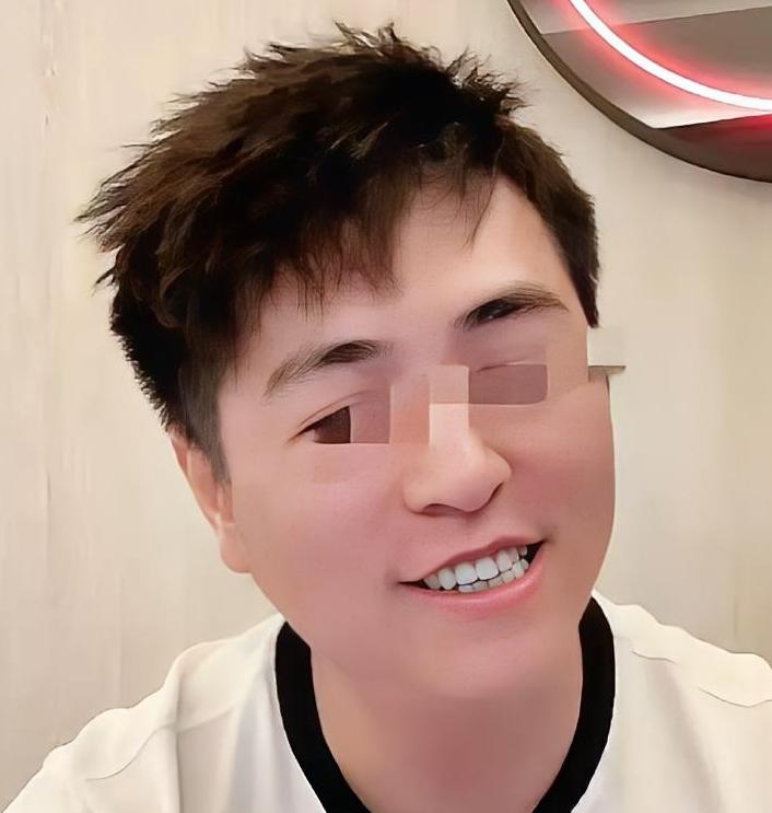 张某巴又出来整活了！
这番阴阳怪气，真的太难看了！捧“大宝是未来律师精英”，说将