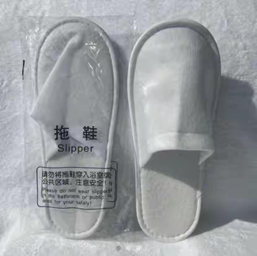 住酒店摔断百万玉镯，大妈索赔105万反掏诉讼费！这事给所有人提了个醒
 
云南保