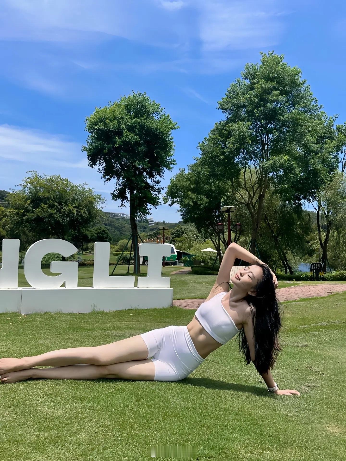 晨起瑜伽 户外吸氧🧘‍♀️  ​​​