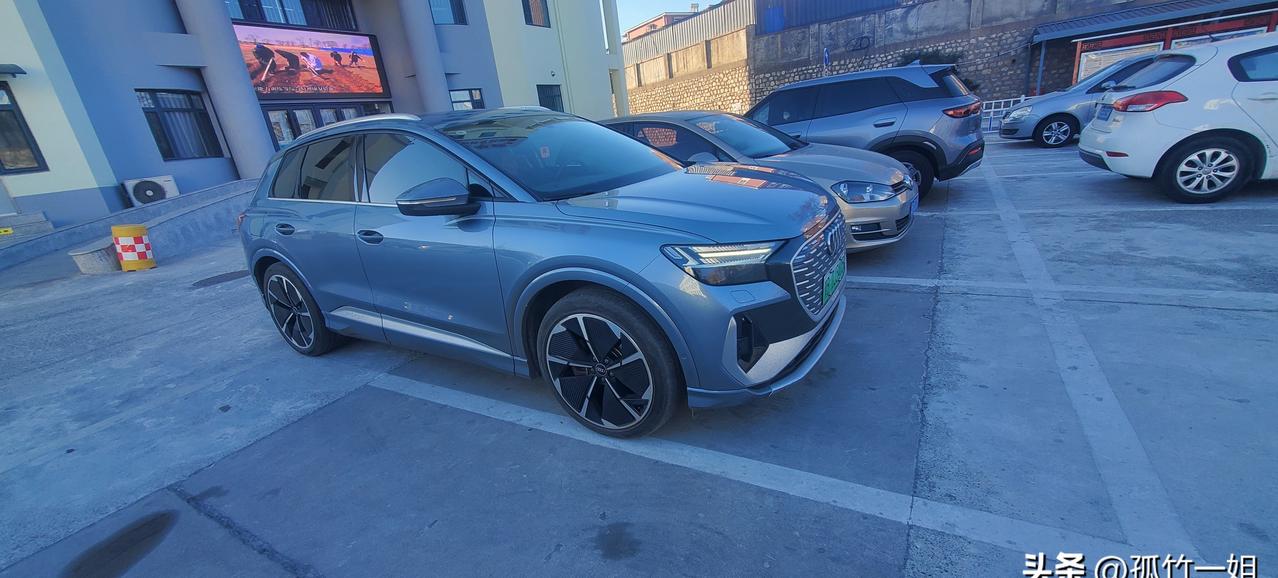 普通人换一次车，等于白打三年工。


我身边俩朋友，就为这个事儿，最近肠子都快悔