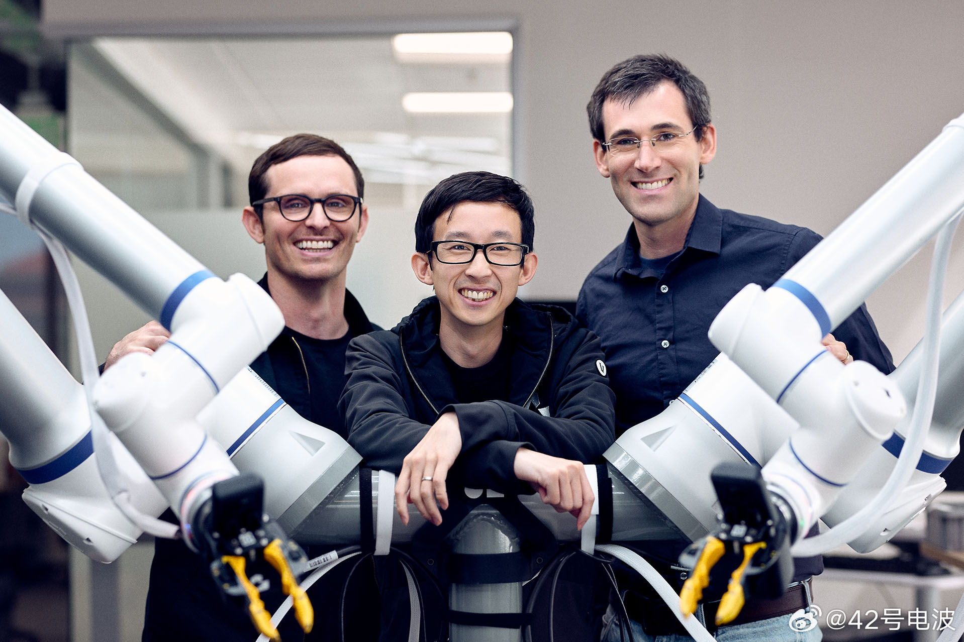 当地时间 6 月 4 日，美国具身智能公司 Generalist AI 宣布完成