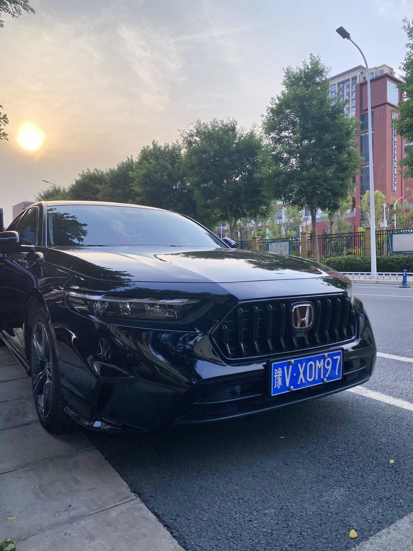 听说英仕派精致版15万就能落地了 是真的吗？你们都多少提车的
