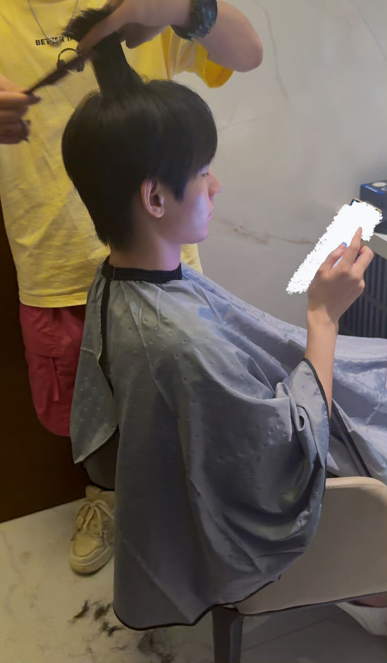 无畏NoFear 电竞夏日营业中宝宝什么时候能用自己的耗发一下新发型的正脸自拍