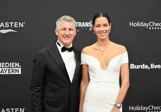 德媒：小猪与伊万诺维奇离婚后，每月需付4.5万欧子女抚养费 