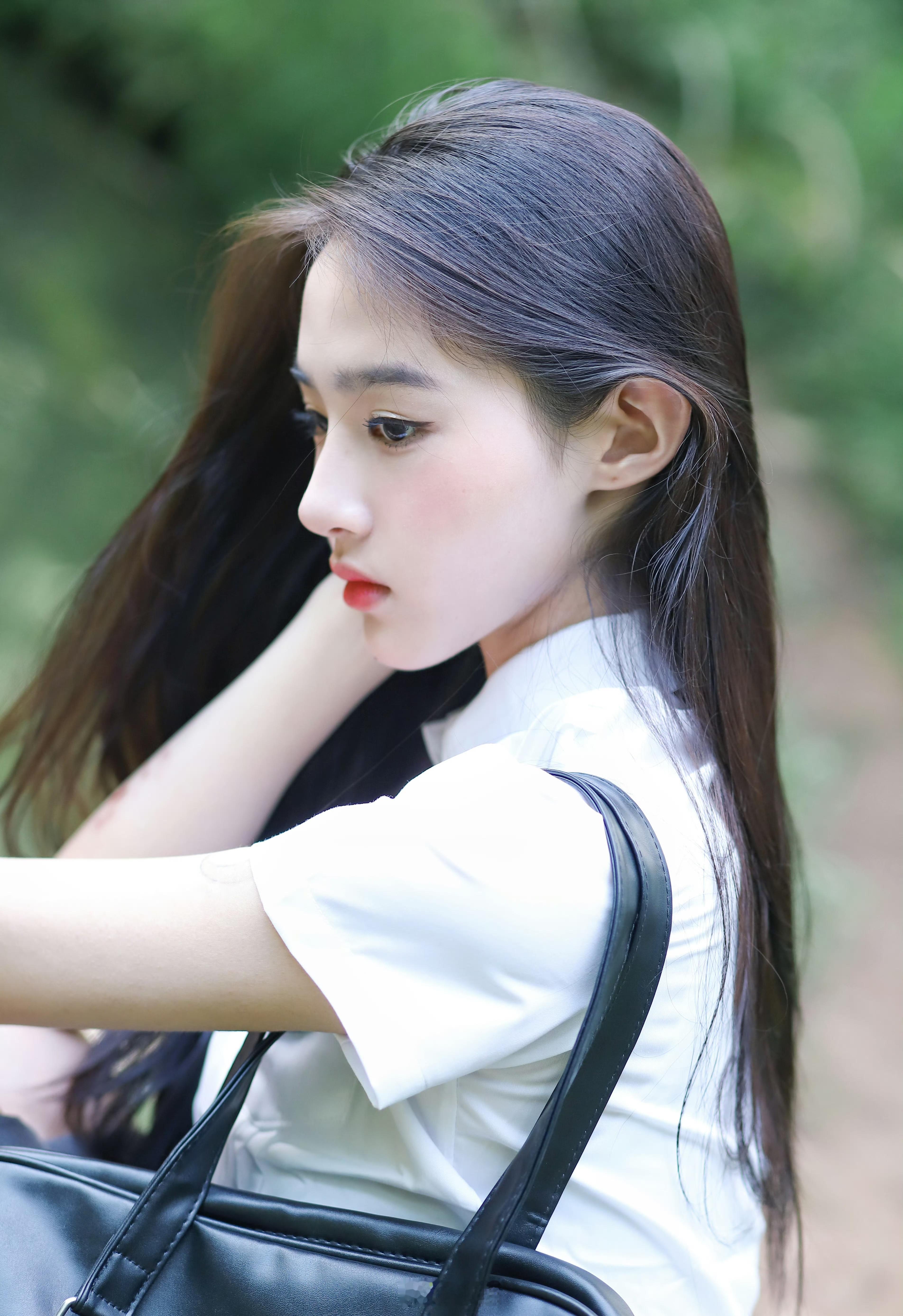 青春活力的美少女 ​​​