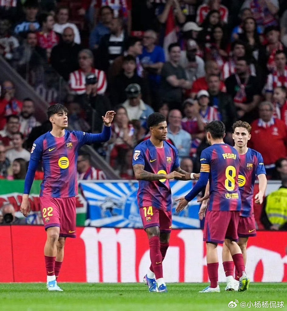 巴萨2比1逆转十人马竞2:1！亚马尔无建树，莱万幸运破门，巴萨力克马竞，西甲榜首