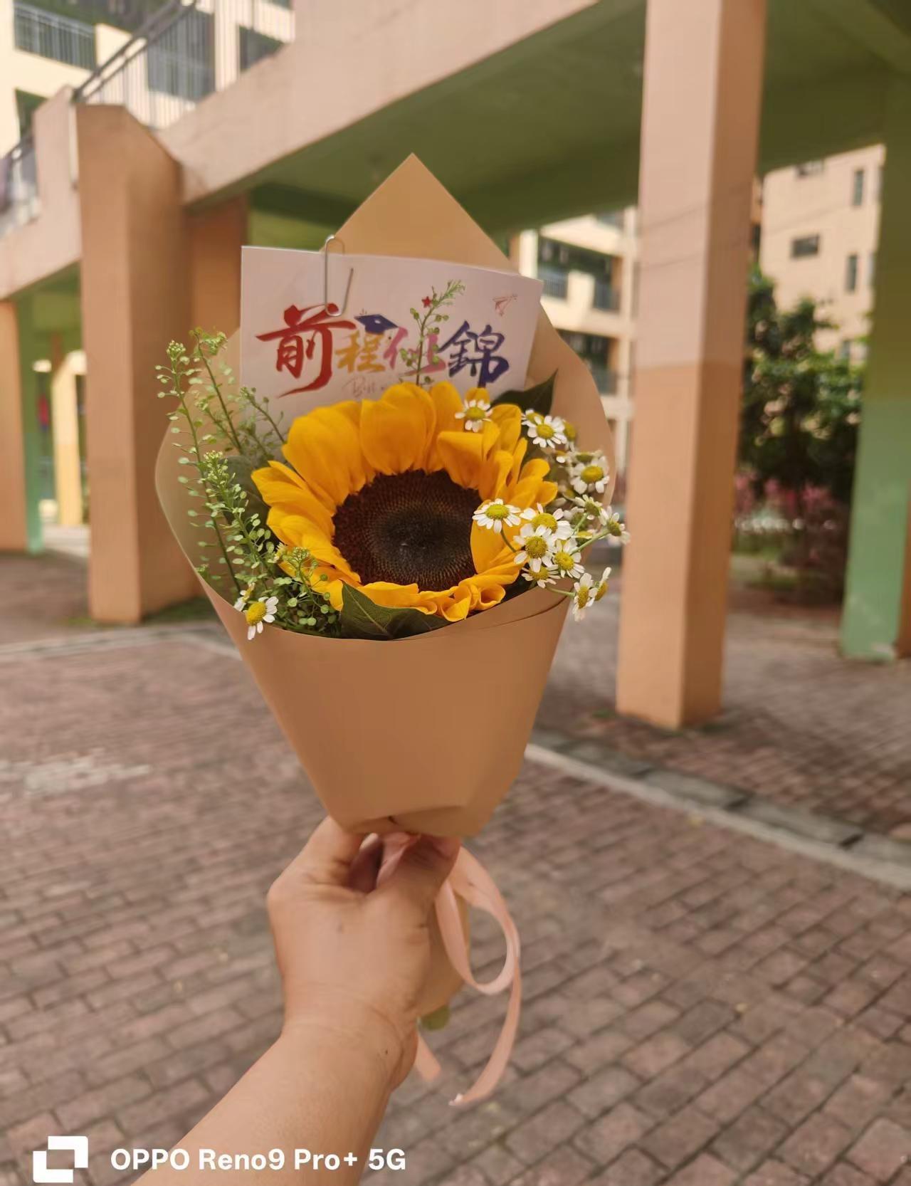 家有中考生 我坚信，我的女儿会把初中三年最好的成绩留到中考，中考加油加油加油⛽中