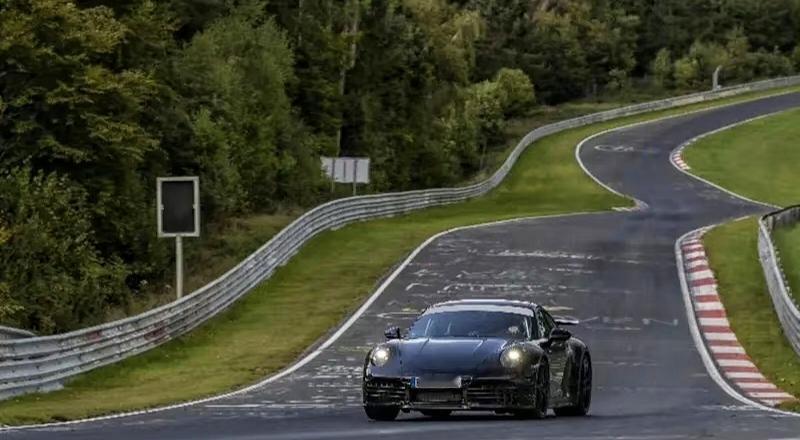 【新款保时捷911将于5月28日全球首发 首搭混合动力系统】前脸来看，新款911