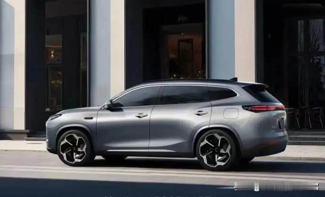 2025年20万内豪华SUV最具性价比的三款车：
1、吉利银河M9---大六座旗