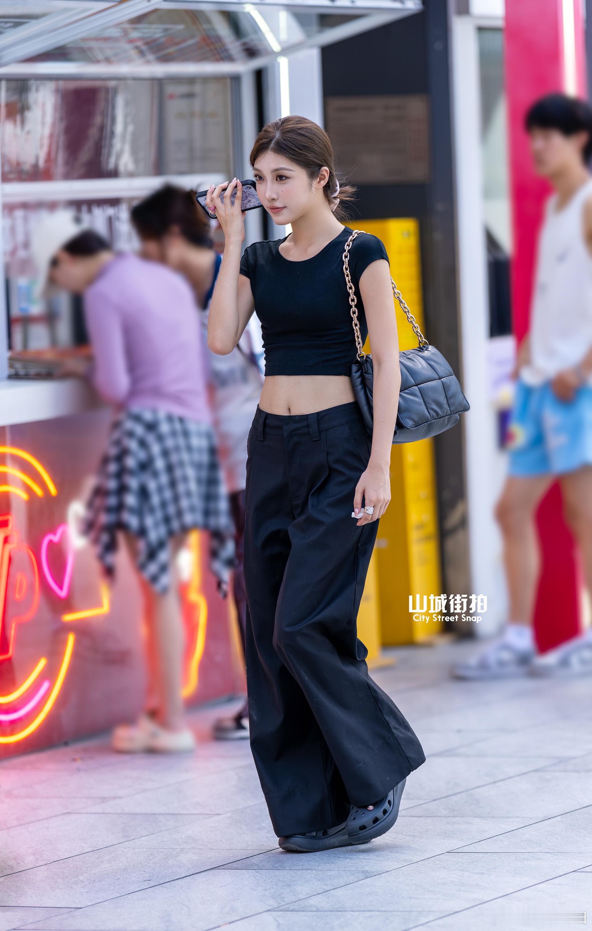 周五，早，十月最后一天~ ​​​