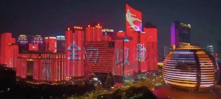 杭州红色氛围已经拉满了word妈呀有被今天的杭州燃到！🫡🫡🫡从朋友圈到城市