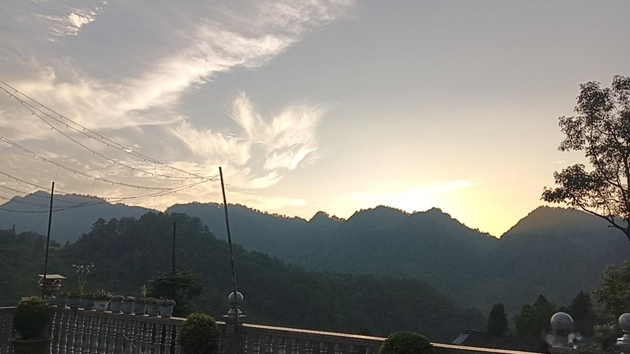 森林驿站💫阳光信用  💫每日一善牛奶肌肤曹国伟我们爱你曹国伟一生等你曹国伟不