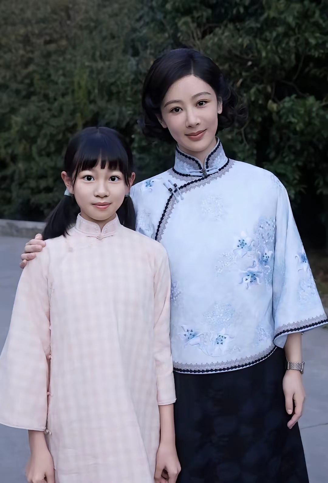 现在的小童星了不得，一下就跟两个实力派杨紫刘浩存合作 