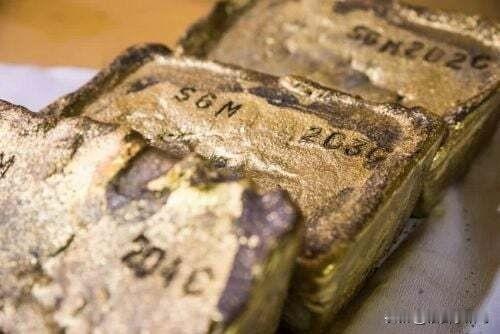 非洲大陆的贵金属：几内亚启动与矿企的谈判，以推进国内黄金精炼业务

¬ 几内亚已