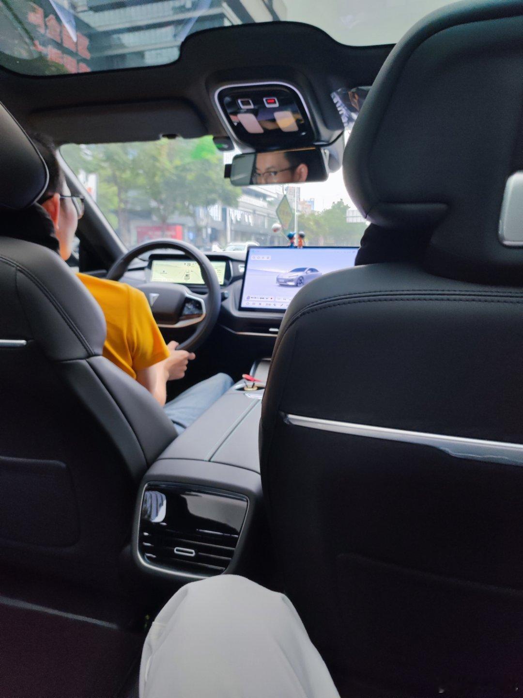 好久没坐滴滴 ​​​