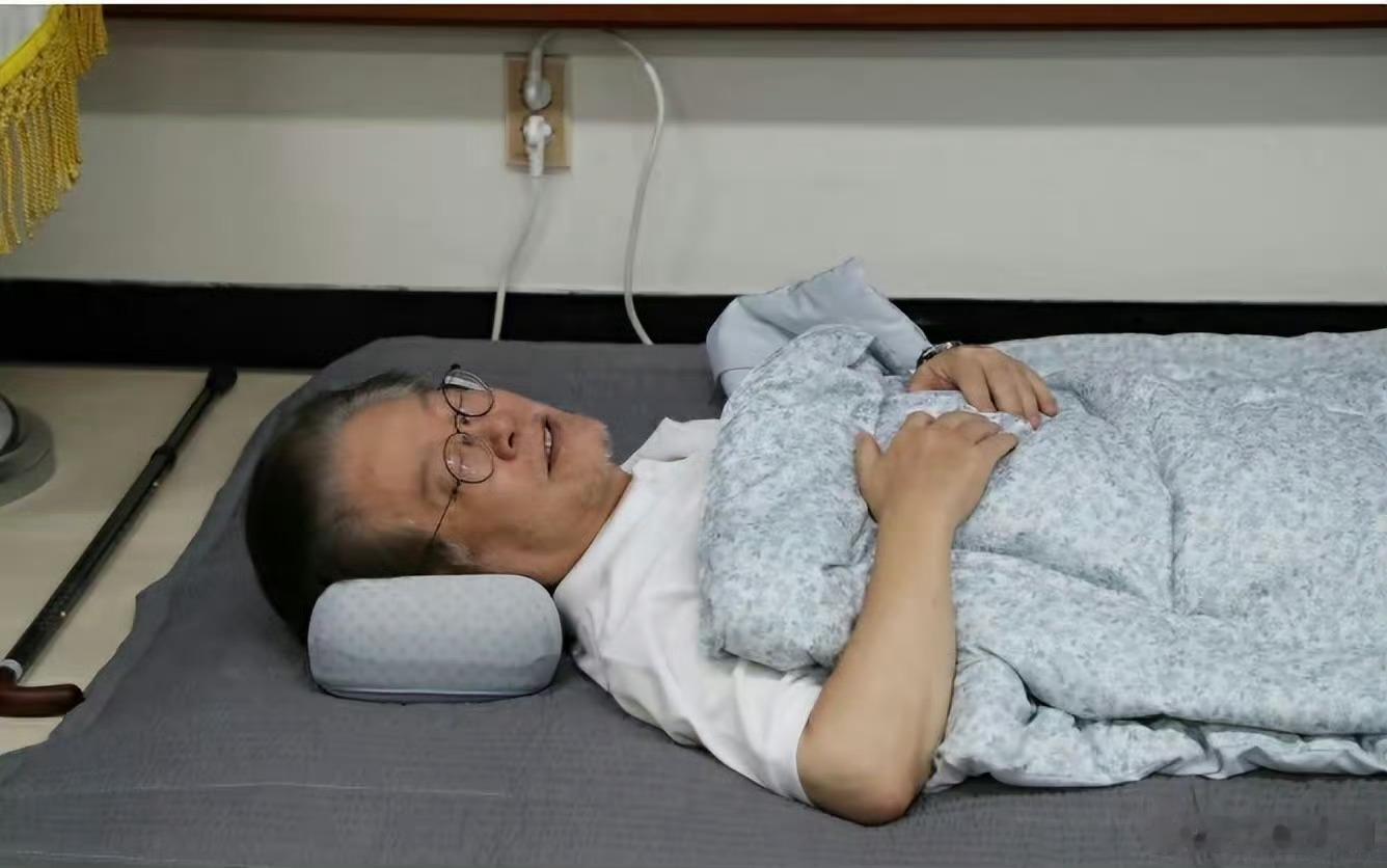韩国大选，料李在明将胜出。李在明近几年做的两见引人注目的事:①为抗议尹锡悦政府的