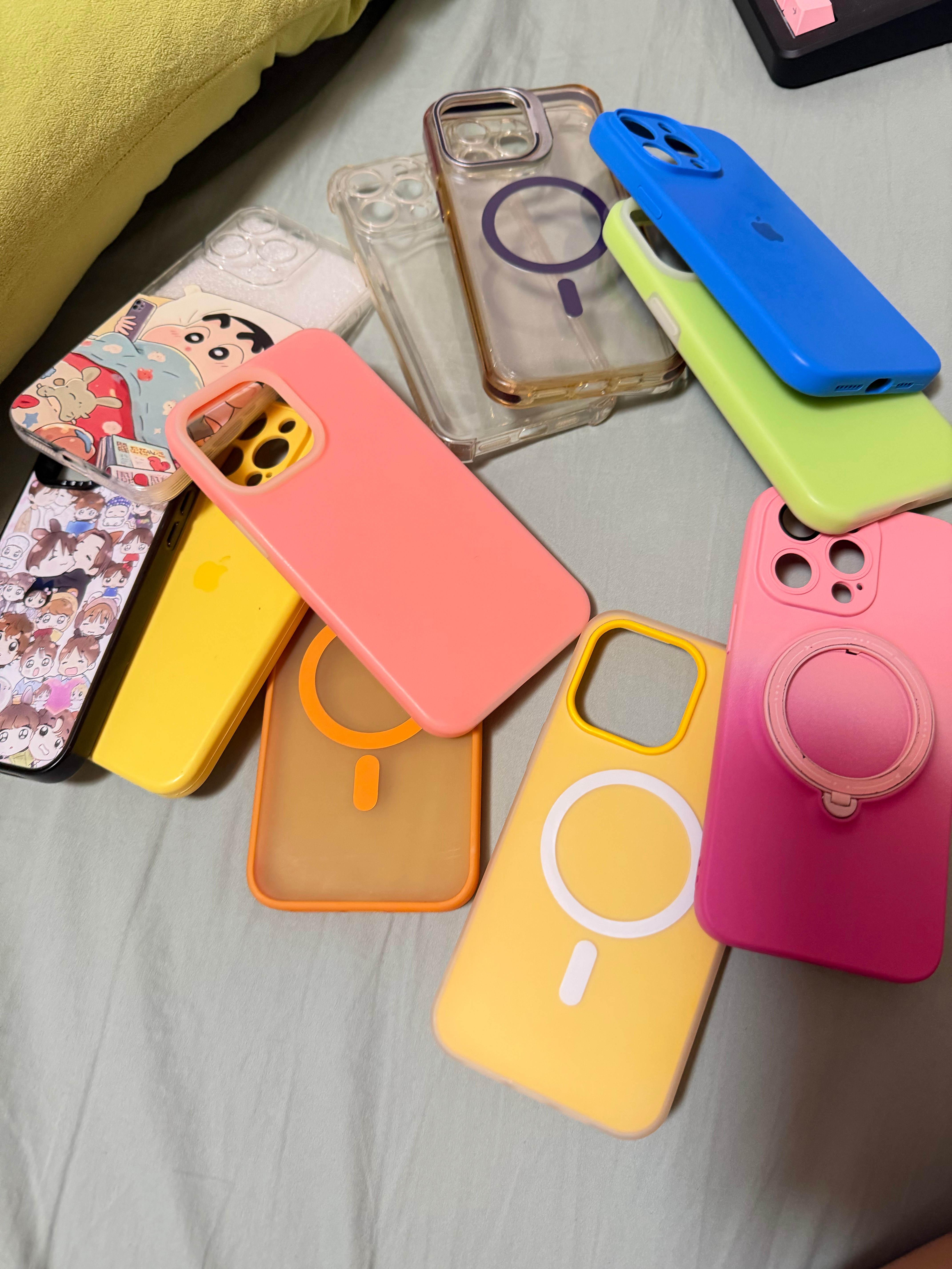 有用15promax的么？有的话所有手机壳都送你（有的不是全新）。抽一人，明早1