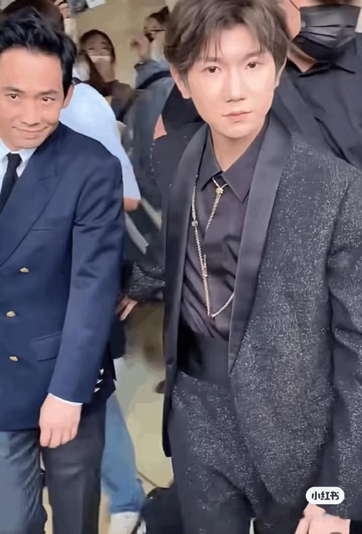 我求你们了小汤圆王源我看见两朵一样的云