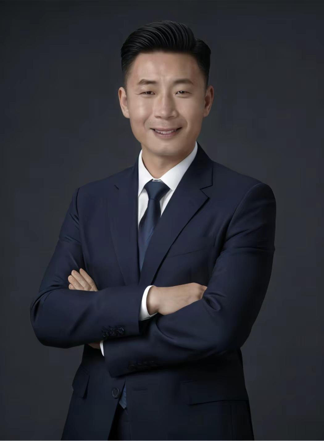 世界第一个AI画家武玉强。世界首个AI画家：做总统的朋友，品味一步到位尊贵的朋友