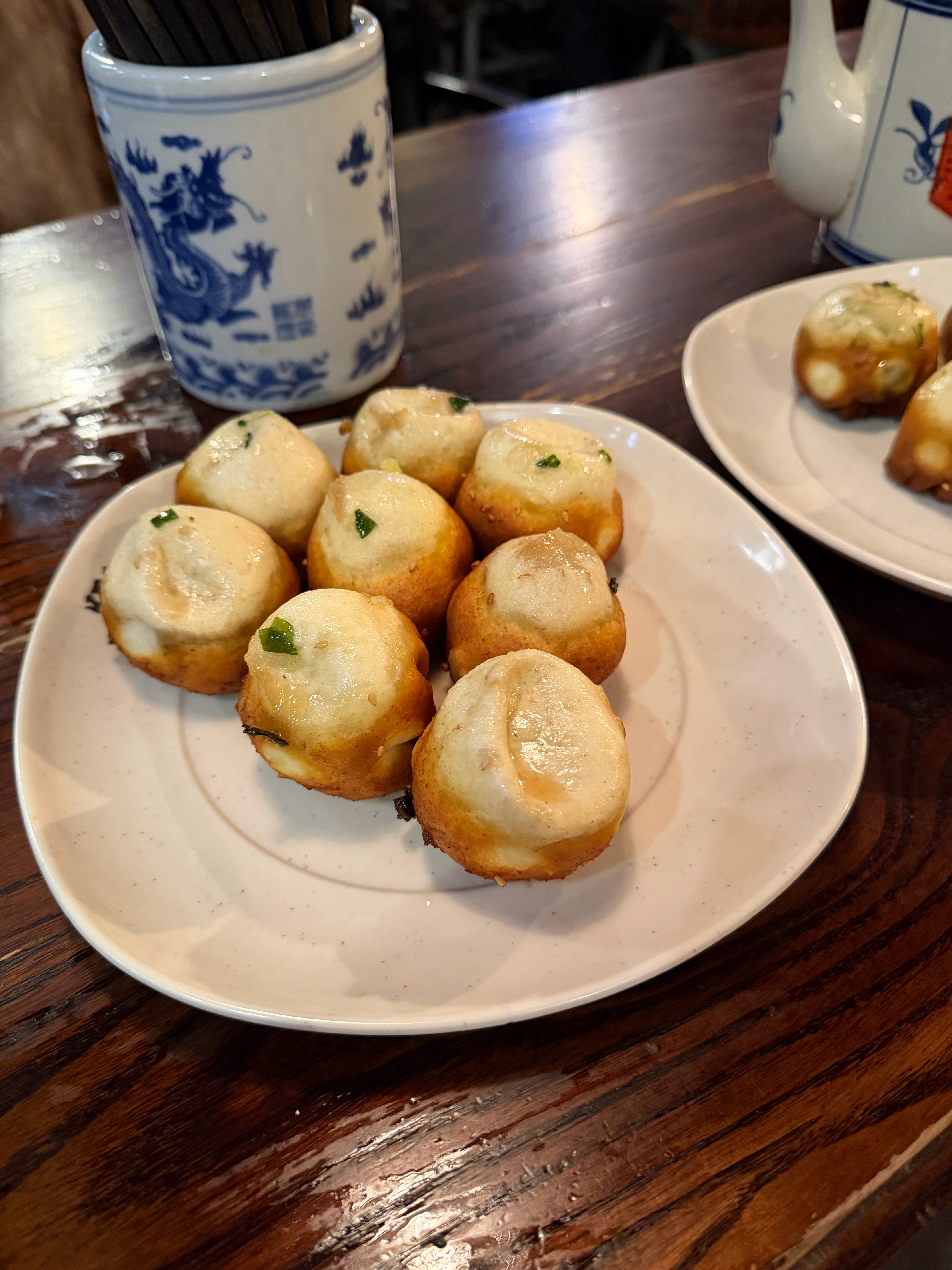 来趟苏州，可终于把哑巴生煎吃上了٩(๑^o^๑)۶ 