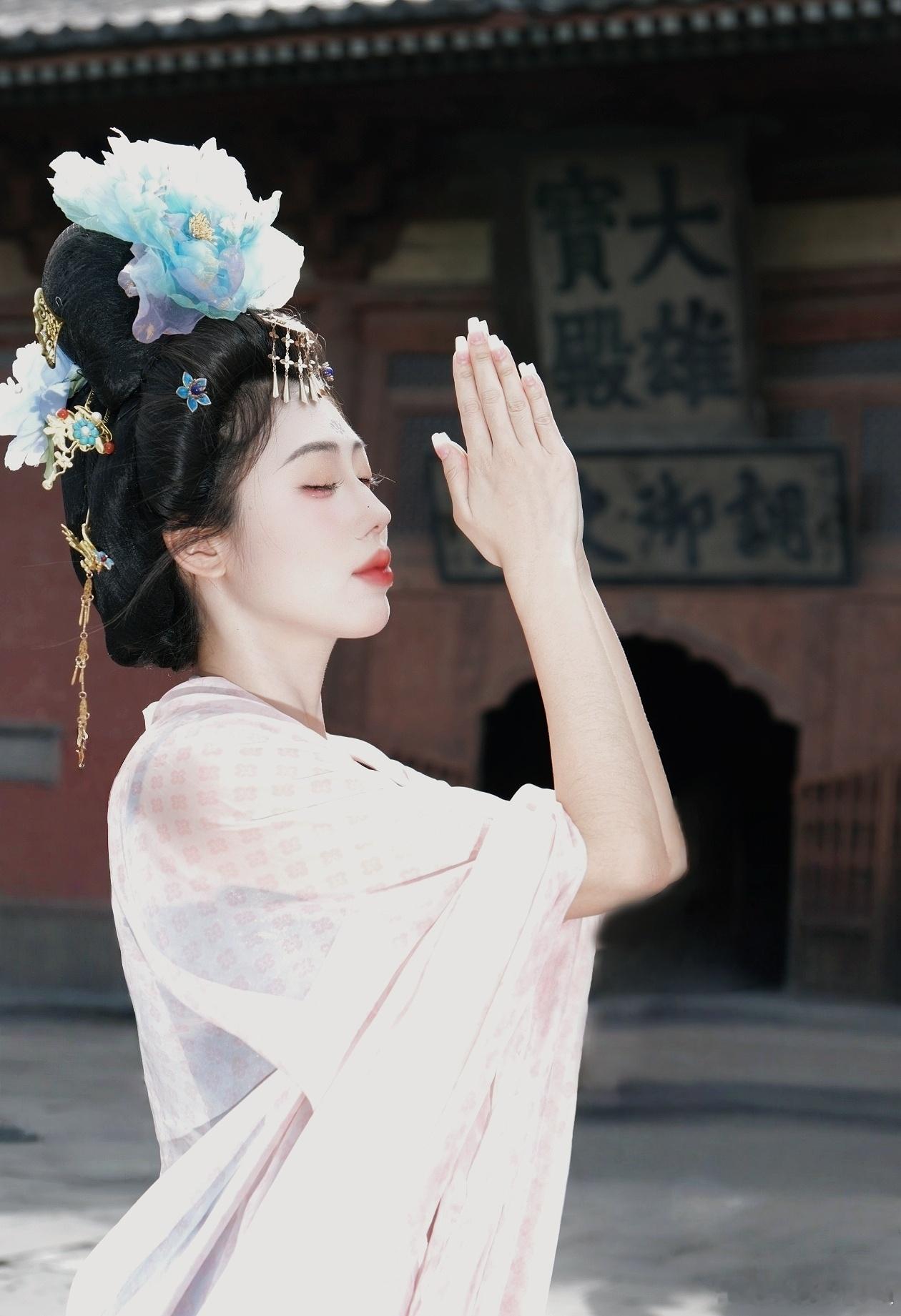三界皆苦 众生泅渡大同汉服 ​​​